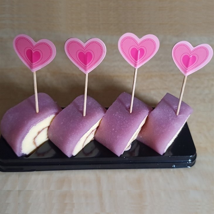 3、Flag Toothpick for Cupcakes